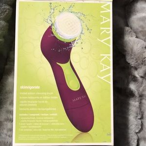 Mary Kay Limited Edition Cleansing Brush
